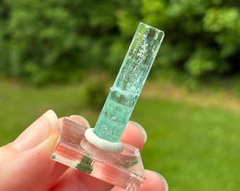 Nigerian Beryl Crystal, Vanadium Chromium, Unpolished, 3.9gr, 3.5cm