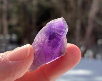 トゥトゥ産アメジスト結晶ポイント、天然、未研磨、ナイジェリア産