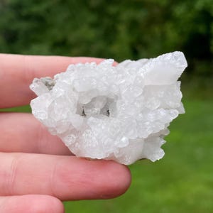 White Calcite Crystal, Fluorescent Mineral, Natural Specimen, Manaoshan Mine, Chenzhou Hunan