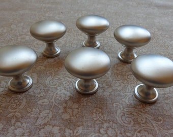 Set of 6 Brand New Liberty Matte Nickel Cabinet Hardware Knobs Pulls