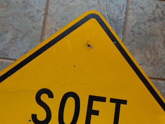 Soft Shoulder Sign