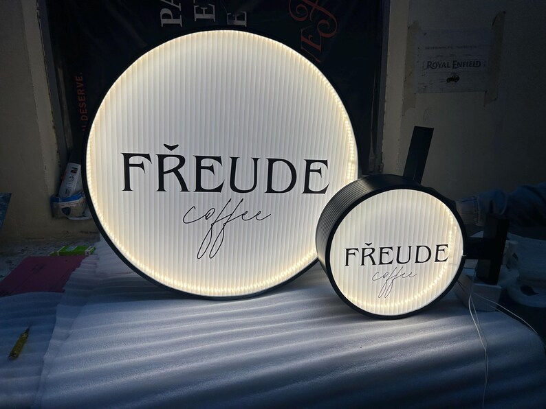 What Is Ribbed Signage Custom Illuminated Blade Sign, Double-sided Circle Storefront Display ...