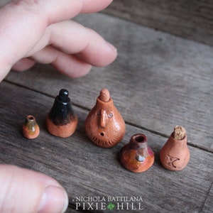 Miniature Fairy Potion Pots / Clay Goblin Poison Pots Set No. 4 image 3