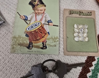 Vintage Clarks Spool Cotton Thread Advertising Card Mini Mother Of Pearl Buttons on card & 2 keys for Junk Journaling