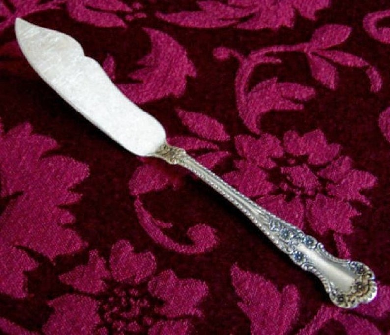 GORHAM silver CAMBRIDGE sterling BUTTER SPREADER