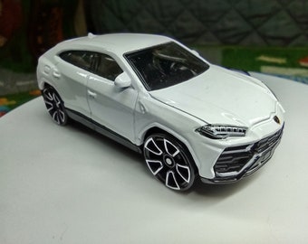 White Lamborghini Urus SUV Supercar Rare Hotwheels Custom Keychain