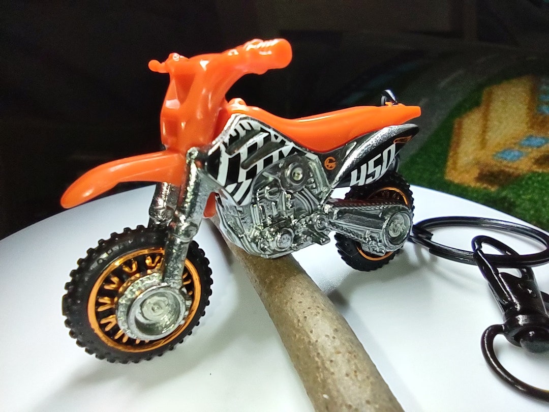 Hot Wheels Dirt Bike Hw450 Custom Keychain Son Husband Gift