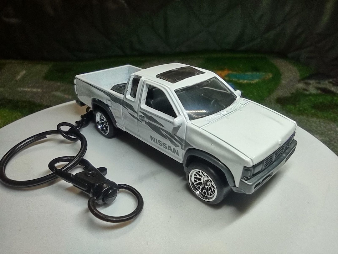ミニカー Hot Wheels NISSAN HARDBODY(D21) MINICARS: Hot Wheels Nissan Hardbody D21 minitruck