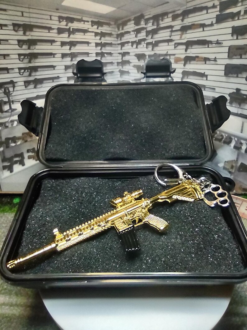 Mini M4A1 Rifle Gun AR15 Custom Metal Keychain Gift Son Daughter Modern