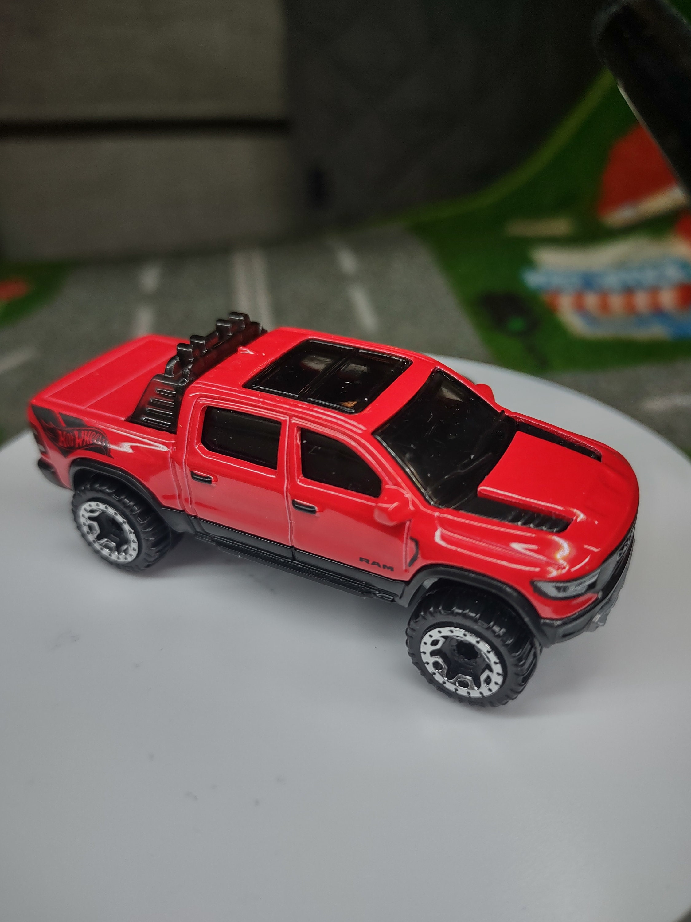 ミニカー Revell Hot Truckin' Dodge Ram Custom Revell Minicar Hot Truckin Dodge Ram Custom Ford F-150 Chevy