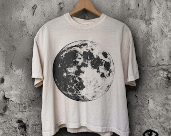 Vintage Moon Shirt, Celestial Graphic Tee, Distressed Full Moon TShirt, Astronomy Inspired – Womens Ivory Comfort Colors Boxy Crop