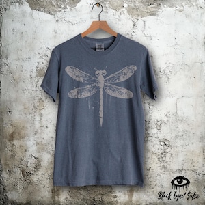Distressed Dragonfly Shirt – Grunge Nature Graphic on Denim (Blue) Comfort Colors Tee – Boho Insect T-Shirt – Unisex Fit for Men or Women
