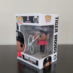 Tiger Woods signierte signierte ROOKIE Funko PGA Hologram w / COA