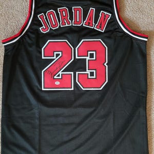 Michael Jordan Signed Autographed Chicago Bulls Custom Jersey w/ COA