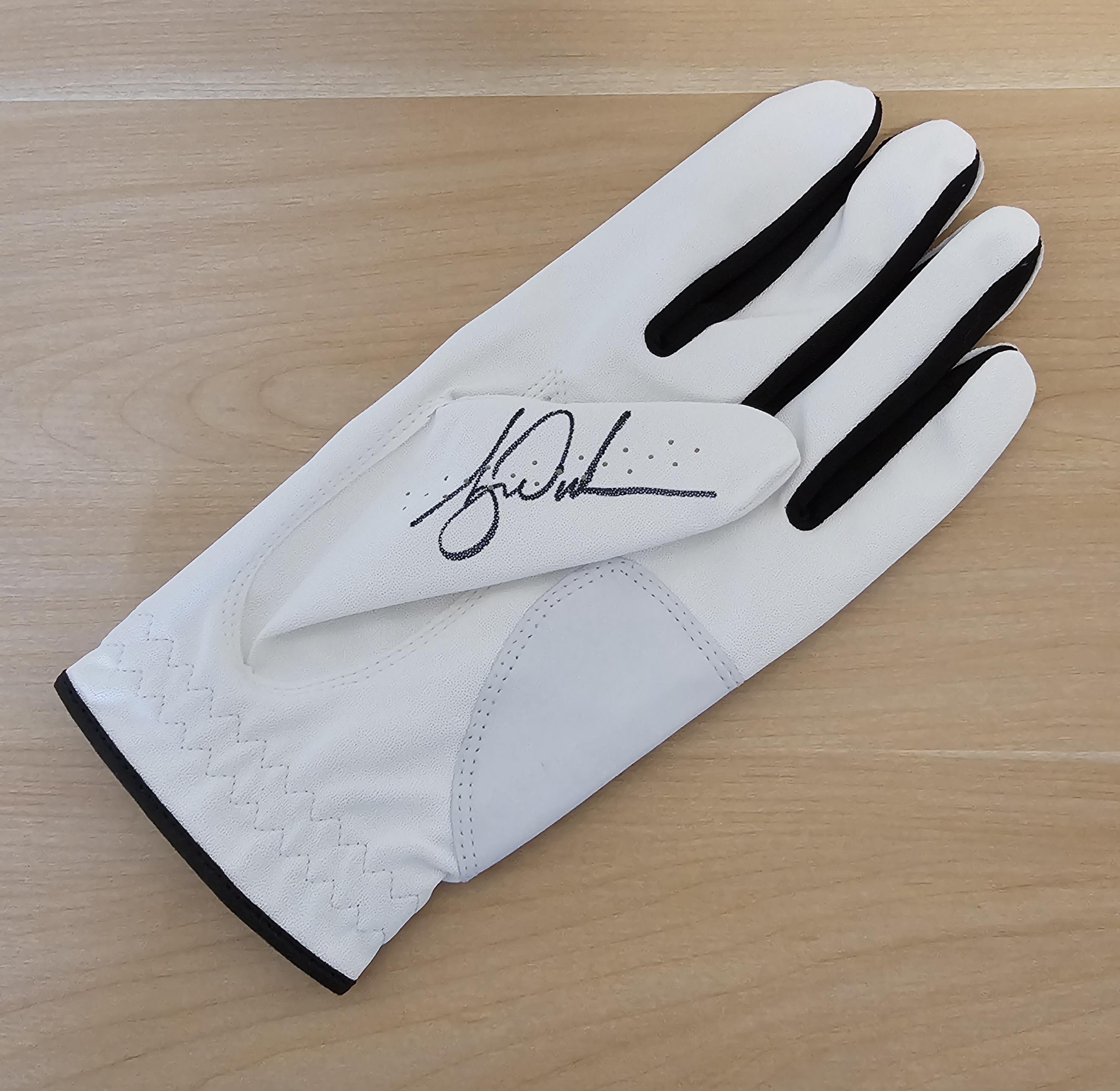 Tiger woods autograph - Etsy 日本