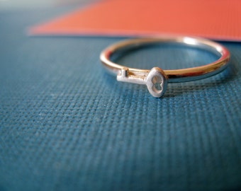 Sterling Silver Teeny Key Stacking Ring.