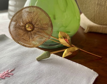 Vintage 1950s Gold Tone Mesh Flower Green Metal Enamel Bud w/ Leaf, Leaves Brooch Pin