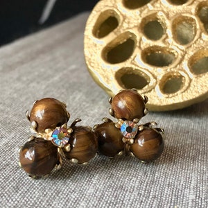 Vintage 1950s Faux Tiger Eye Three Round Bead Cluster AB Aurora Borealis Crystal Gold Tone Prong Clip on Earrings image 1