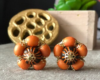 Vintage 1950s Hong Kong Round Bead Cluster Button Orange Brown Peach Coral Gold Tone Clip on Earrings