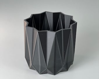 Geometric design flower pot