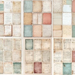 Może przedstawiać: Kolekcja papierowych efemeryd w stylu vintage, z postarzanymi teksturami i odręcznym pismem. Papiery mają różne kolory, w tym odcienie beżu, błękitu i różu. Niektóre papiery mają wzory w linie lub kratkę, inne są puste lub zawierają paragony.