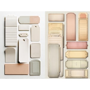Könnte beinhalten: Sortiment an Papieranhängern und Etiketten im Vintage-Stil in verschiedenen Formen und Größen. Die Anhänger haben eine neutrale Farbpalette mit Beige-, Rosa- und Grautönen. Einige Anhänger haben Linien, andere sind leer.