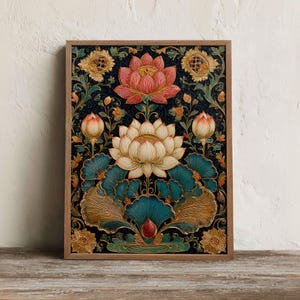 Peut inclure: Une impression d'art encadrée avec un motif floral détaillé. L'œuvre présente une fleur de lotus blanche centrale, entourée de fleurs rouges et sarcelle, sur un fond sombre. Le cadre est en bois.