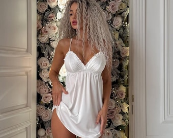 White Bridal Silk Nightgown - Honeymoon Sexy Lingerie - Women Silk Nightgown -Boudoir Wedding Nightgown - Short Night Dress