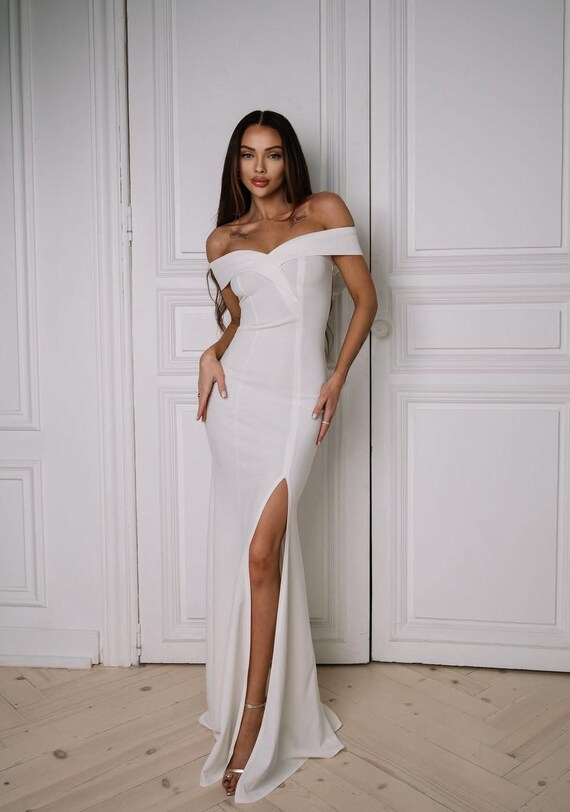 Off-shoulder White Slit Maxi Dress for Bride - Simple Wedding Dress -  Elegant Long Gown With Slit - Etsy Israel