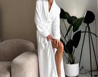 White Plush Bathrobe for Wife or Girlfriend - Cozy & Elegant Gift Idea - Long Soft Robe