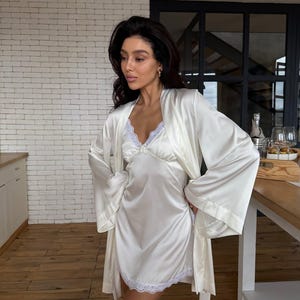 Ivory Bride Robe and Nightgown Set - Bride Robe and Nightie with Lace - Best Gift for Honeymoon