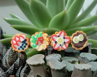 Miniature fruit tart hair clip, handmade polymer clay jewelry, miniature food jewelry