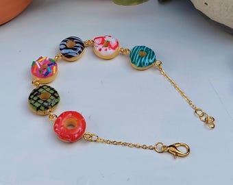 Miniature donut bracelet, bracelet with five donuts, handmade polymer clay jewelry, miniature food jewelry