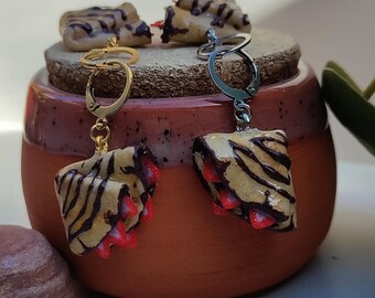 Miniature crepe earrings, strawberry chocolate crepes, handmade polymer clay jewelry, miniature food jewelry