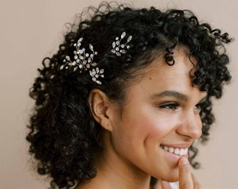 Zoetwaterparel bruids haarspeld set van 2 door Twigs & Honey - Sprankelende kristallen druppeltjes haarspeld set van 3 - Style #2115