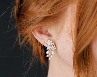 Boucles d'oreilles en perles de mariée avec cristaux - Boucles d'oreilles en grappes de perles et de cristaux d'eau douce - Style #2301
