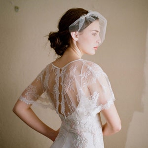 Mini bridal tulle veil - Mini tulle veil - Style 218 - Ready to Ship