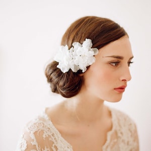 Fleurs pour cheveux de mariée en soie, petites Paire de fleurs en organza de soie Style 209 Prêt à expédier image 3