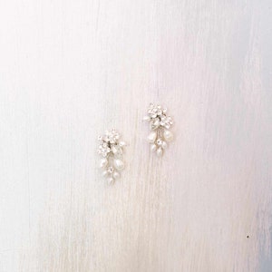 Bridal pearl earrings with crystals Freshwater pearl and crystal cluster earrings Style 2301 image 3