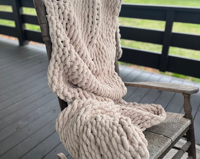 Chunky Farmhouse Hand-knit Blanket