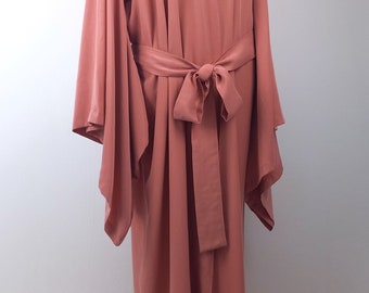 Bata casera de estilo japonés, kimono rosa polvoriento de Lyocell sostenible