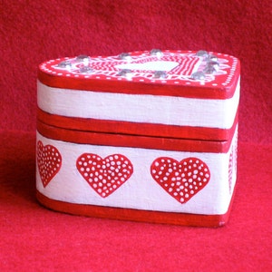 Heart Shaped Red and White Jewelry Box, Engagement Ring Box, Painted Presentation Case, Decorative Gift Container, Jewel Organizer, Gift image 3