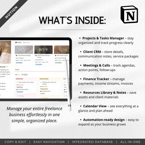 Puede incluir: Una tableta digital muestra la interfaz de Notion con herramientas de gesti&oacute;n de proyectos. La imagen incluye el texto "WHAT'S INSIDE" y enumera funciones como un rastreador financiero y una vista de calendario. Un l&aacute;piz &oacute;ptico descansa en la pantalla.