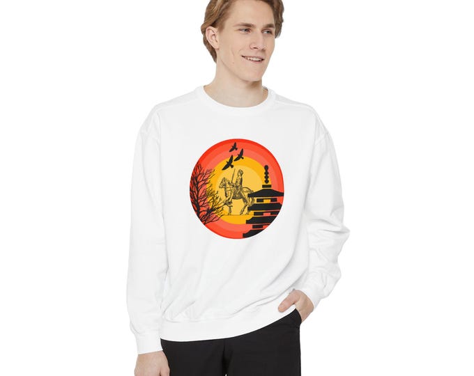 Sunset Horse Ride Sweatshirt, Cozy Graphic Sweatshirt for Animal Lovers, Unisex Casual Wear, Comfy Fall Apparel, Gift for Horse Owners