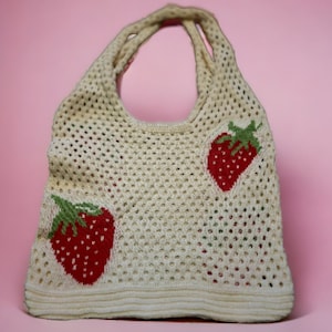 Bolso bohemio de fresa de crochet de 14 x 20 pulgadas. Gran capacidad, bolso para libros, bolso de hombro, bolso de compras.