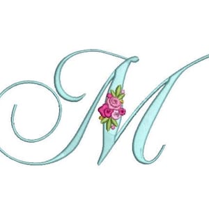 Pretty Rose Script LETTER M Ontwerp machineborduurbestand - 6 x 10 inch hoepel - monogramontwerp