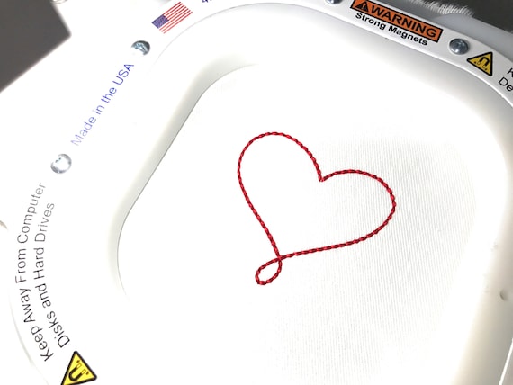 Twisted love Heart Outline Mini 3cm - Machine Embroidery File design 4 x 4 inch hoop - instant download