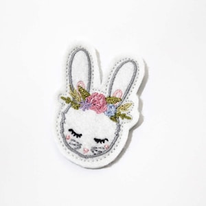 ITH Vintage Hase mit Blumenkranz mit Schleife Maschinenstickdatei Motiv 4 x 4 Zoll Reifen In The Hoop Hase feltie