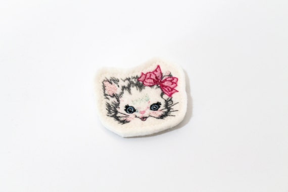 ITH SMALL Vintage Kitty Feltie with Bow Machine Embroidery File design 4 x 4 inch hoop - instant download