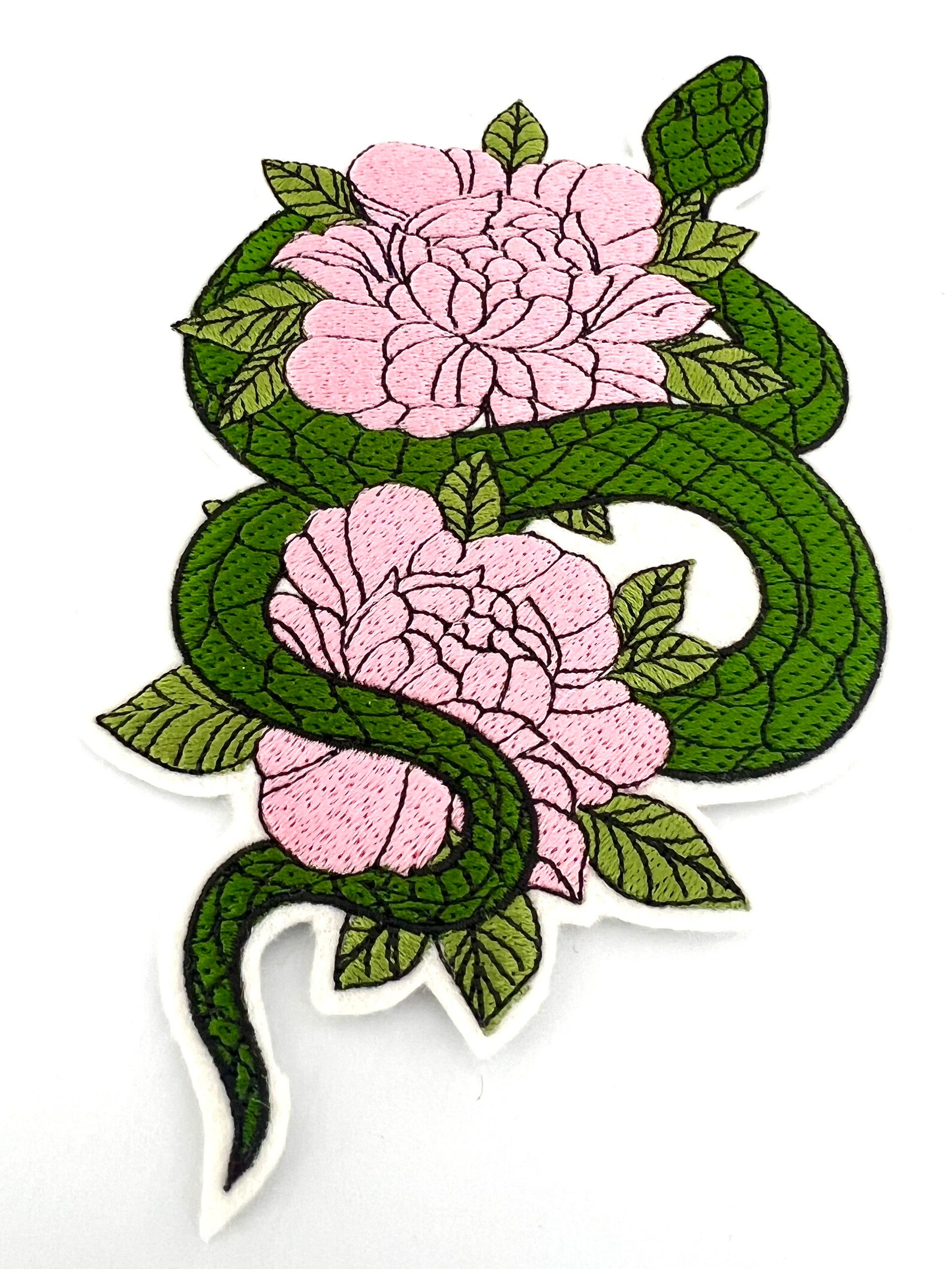 Emroidy Snake Snake Flowers Filled Embroidery Design - Modern Machine Embroidery File ...
